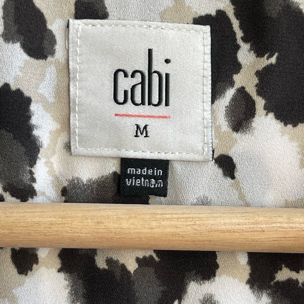 Cabi The Tastemaker Rosette Blouse in Leopard Print 5898 - Picture 7 of 10